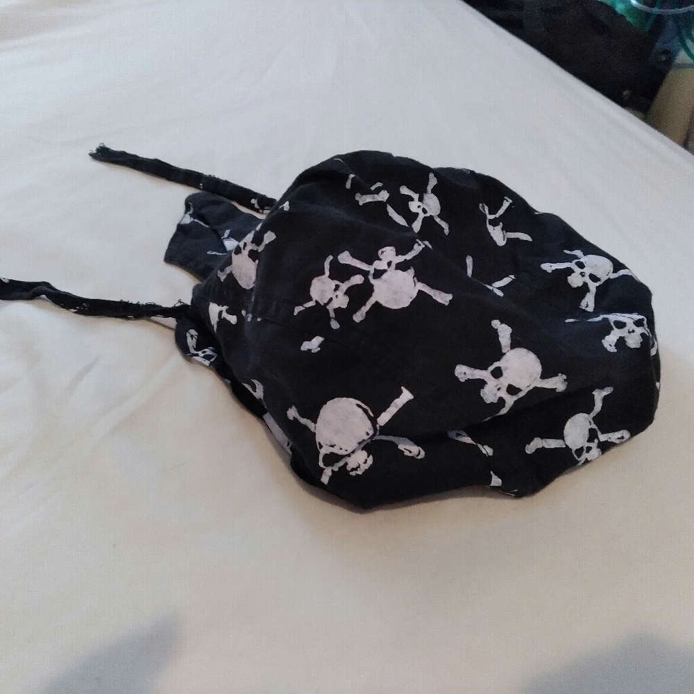 Skull bandanna